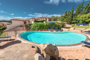 ISA-Residence with swimming-pool in Tanaunella, apartments with air conditioning and private outdoor space Tanaunella